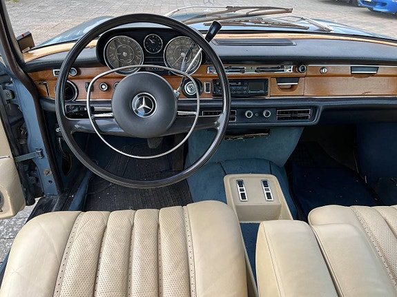 Mercedes-Benz 300 SEL 11 of 12
