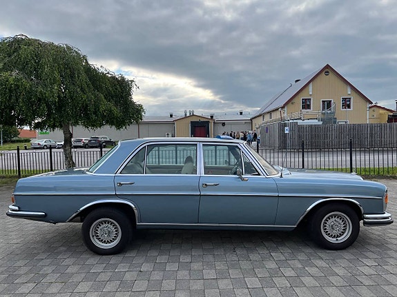 Mercedes-Benz 300 SEL 8 of 12