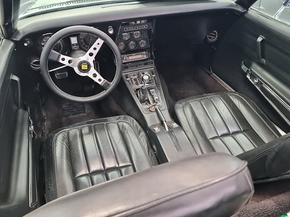 Chevrolet Corvette 9 of 9
