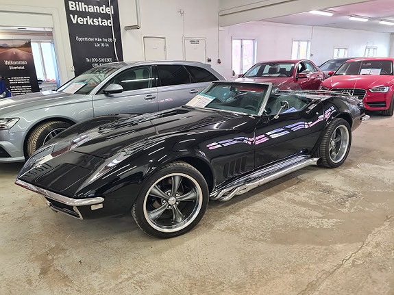 Chevrolet Corvette 6 of 9