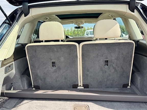 Audi Q7 6 of 8