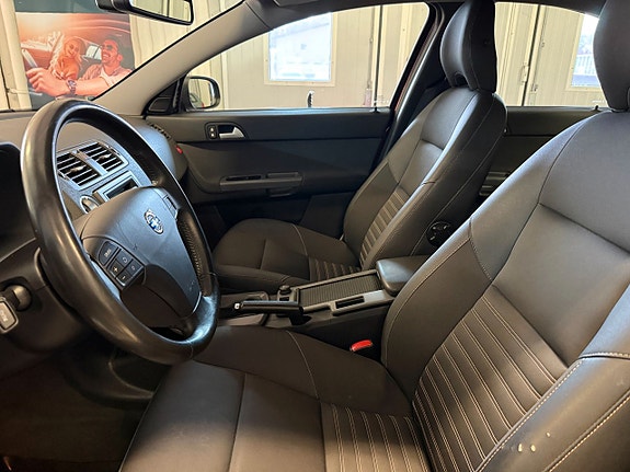 Volvo S40 7 of 12