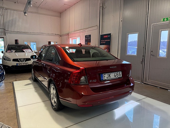 Volvo S40 5 of 5