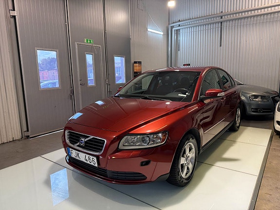Volvo S40 4 of 5