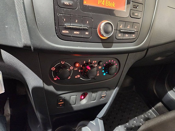 Dacia Sandero 7 of 8