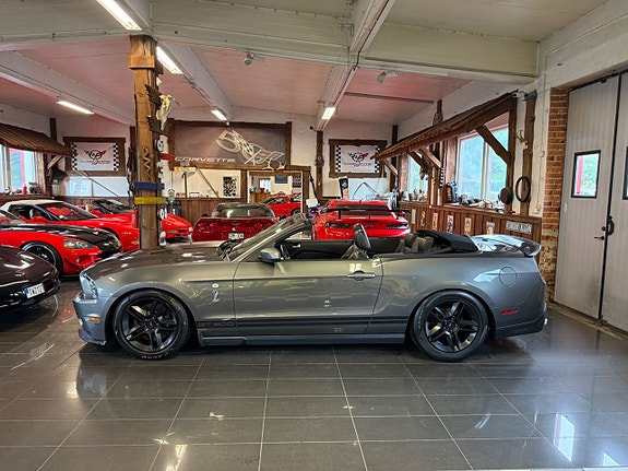 Ford Mustang 5 of 5