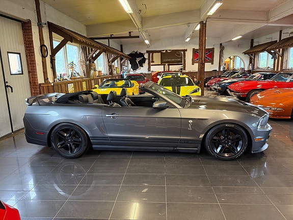 Ford Mustang 19 of 30