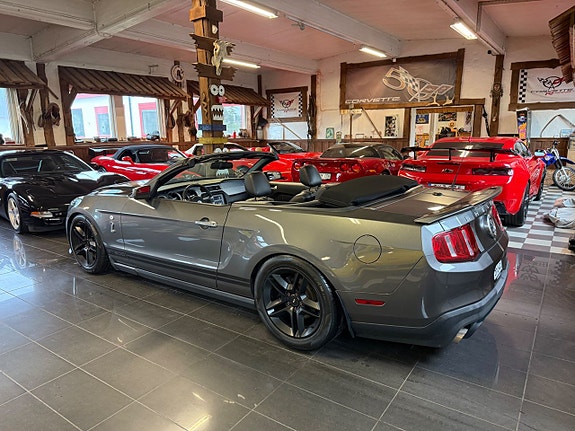 Ford Mustang 15 of 30