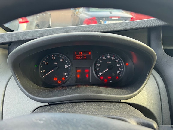 Nissan Primastar 6 of 6
