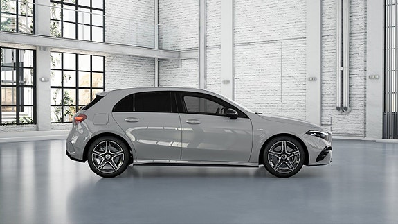 Mercedes-Benz A250 e 4 of 5