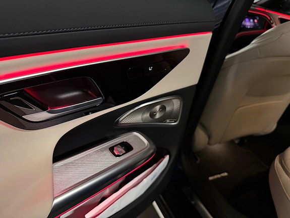 Mercedes-Benz E300 e 13 of 28