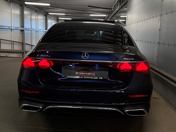 Mercedes-Benz E300 e 8 of 28