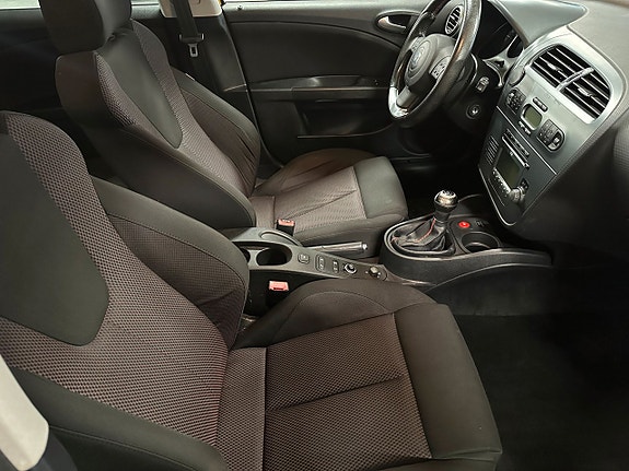 Seat Leon 11 of 18