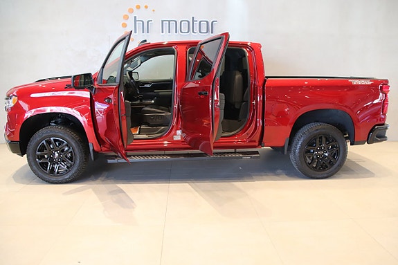 Chevrolet Silverado 1500 7 of 24