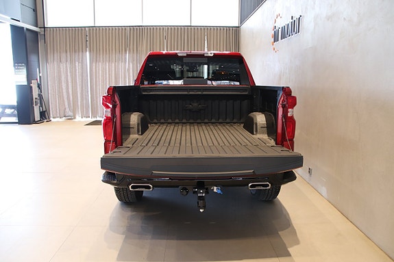 Chevrolet Silverado 1500 6 of 24