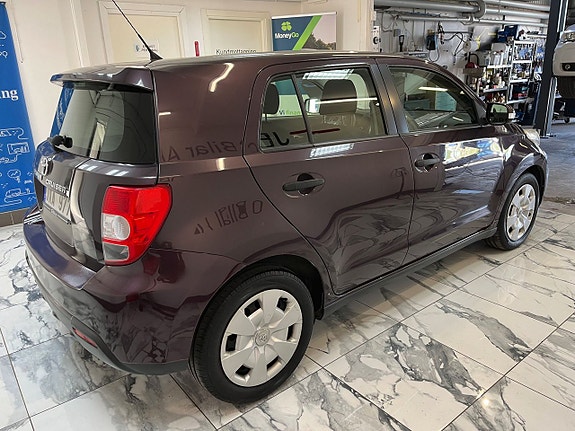 Toyota Urban Cruiser 5 of 11