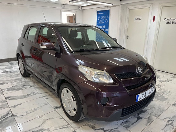 Toyota Urban Cruiser 2 of 11