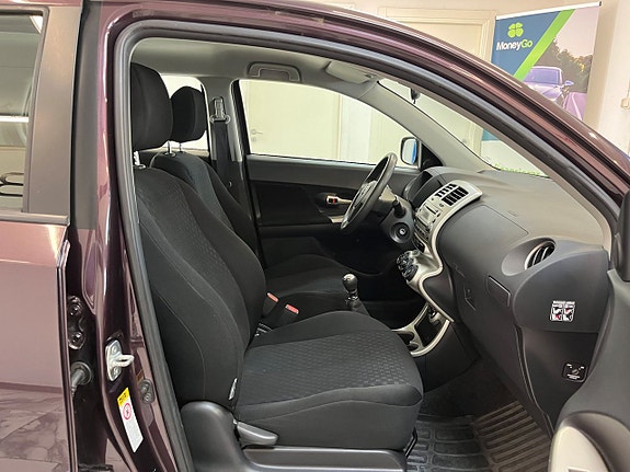 Toyota Urban Cruiser 10 of 11