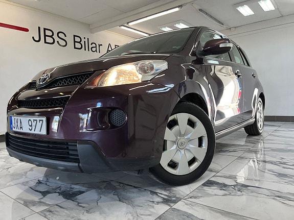 Toyota Urban Cruiser 3 of 11