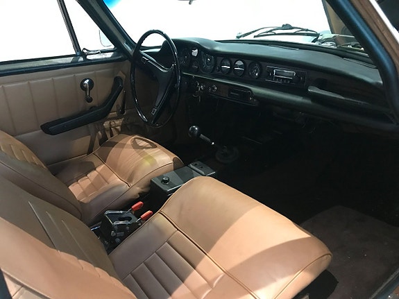 Volvo P1800 E 14 of 17
