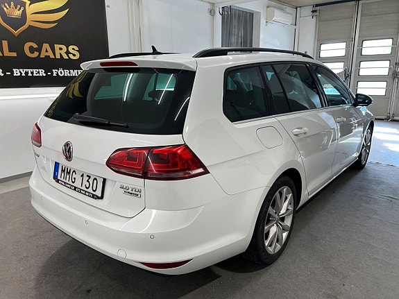 Volkswagen Golf VII 2 of 20