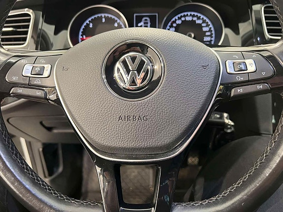 Volkswagen Golf VII 8 of 20