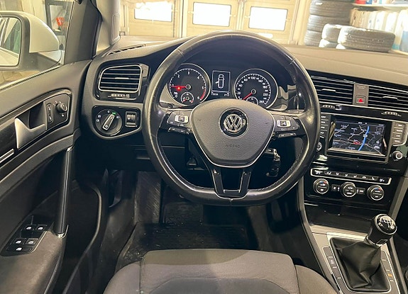 Volkswagen Golf VII 7 of 20