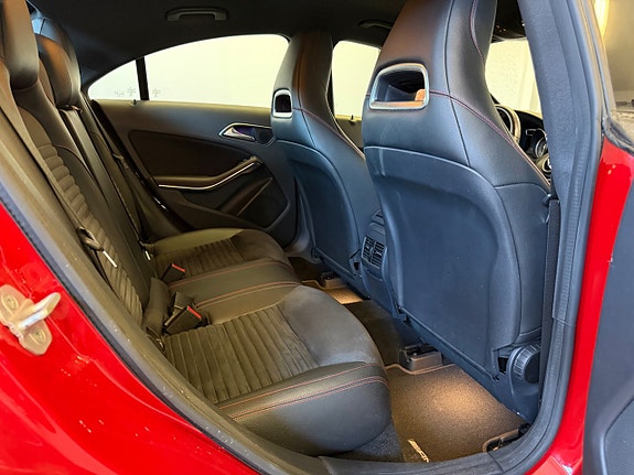 Mercedes-Benz CLA200 9 of 14