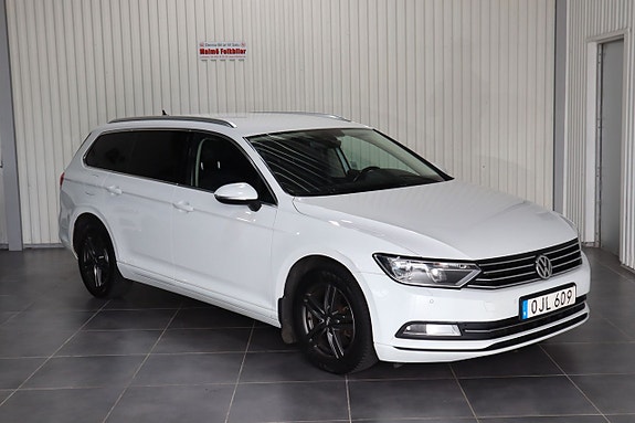 Volkswagen Passat 13 of 15
