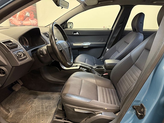 Volvo V50 8 of 24