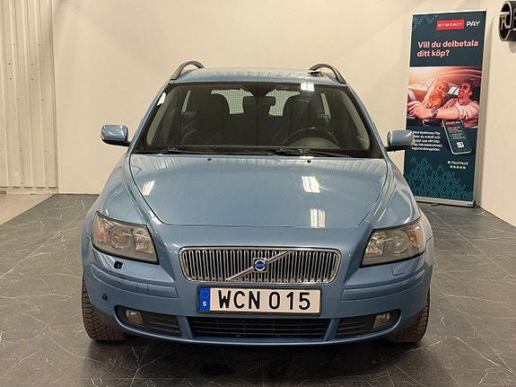 Volvo V50 2 of 24