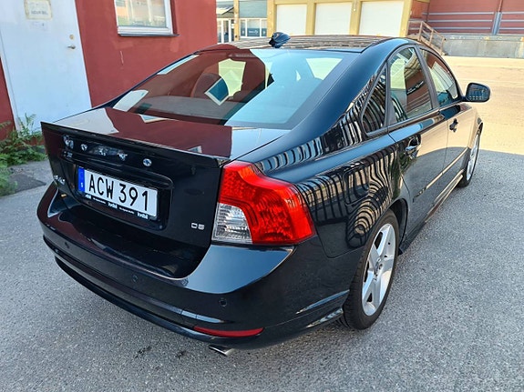 Volvo S40 4 of 5