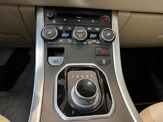 Land Rover Range Rover Evoque 21 of 27