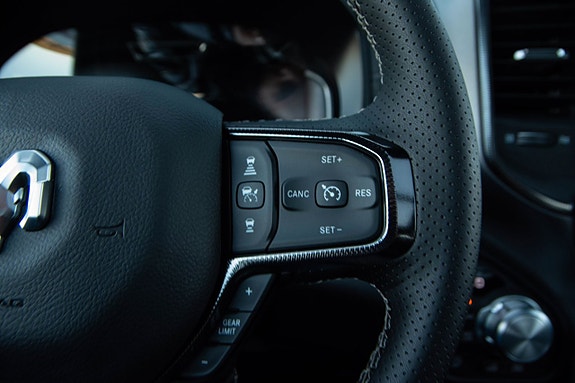 Dodge RAM 1500 15 of 19