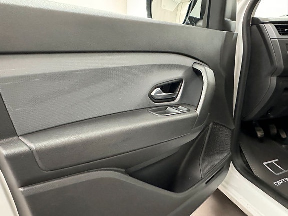 Renault Kangoo Express 13 of 13