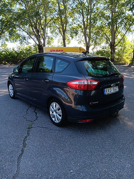 Ford C-Max 3 of 15