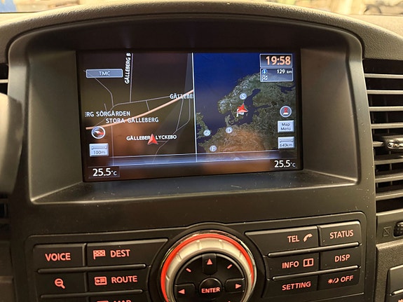 Nissan Navara 21 of 22