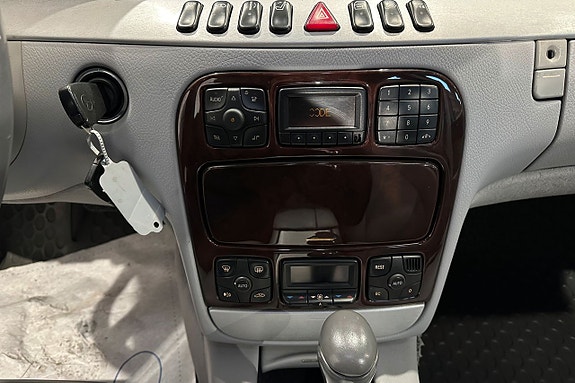 Mercedes-Benz S430 14 of 19
