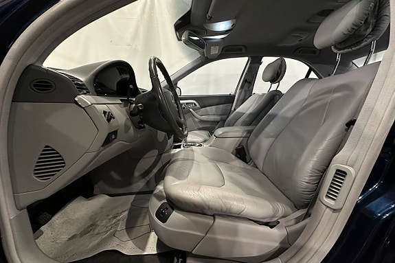 Mercedes-Benz S430 7 of 19