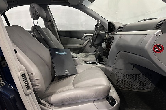 Mercedes-Benz S430 16 of 19
