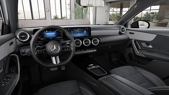Mercedes-Benz A250 e 10 of 17