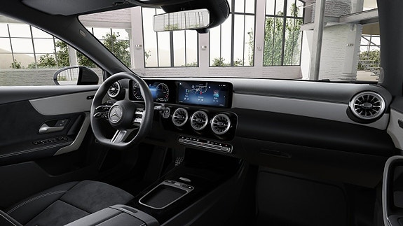 Mercedes-Benz A250 e 16 of 17