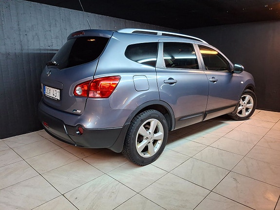Nissan Qashqai+2 4 of 5
