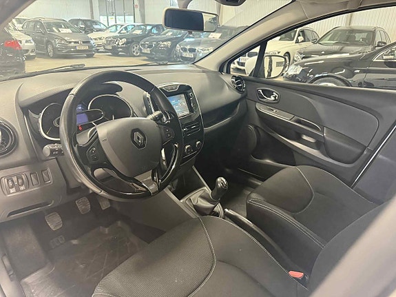 Renault Clio 9 of 11