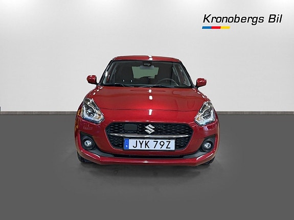 Suzuki Swift 2 of 5