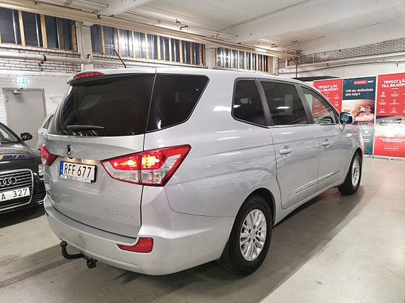 SsangYong Rodius 3 of 24