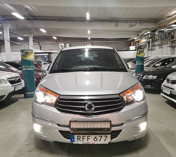 SsangYong Rodius 5 of 24