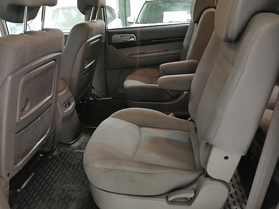 SsangYong Rodius 12 of 24
