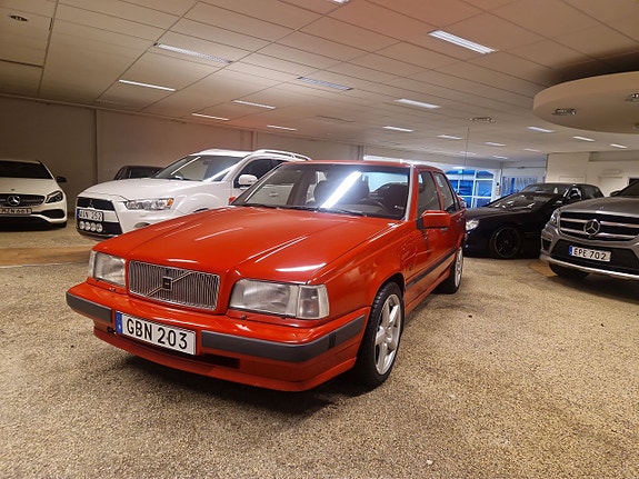 Volvo 850 2 of 5