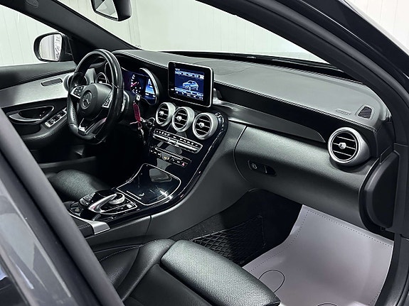 Mercedes-Benz C220 d 15 of 25